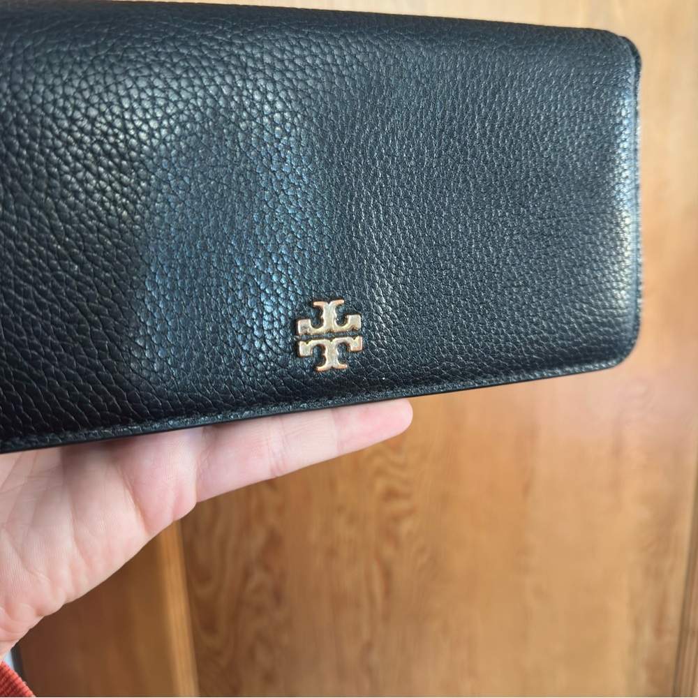 tory burch blake pebbled leather bifold wallet - Picture 4 of 7